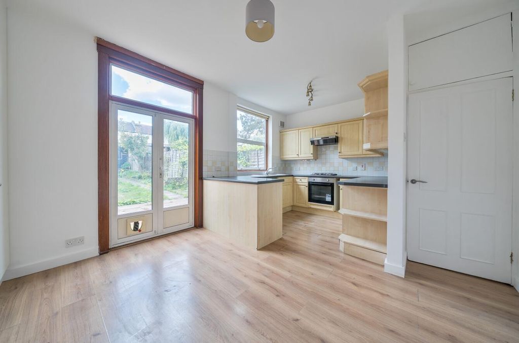 Property photo 3 of 18 1347416-7-68c06Aac1Abc3.Jpg