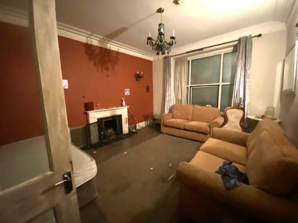 Property photo 3 of 6