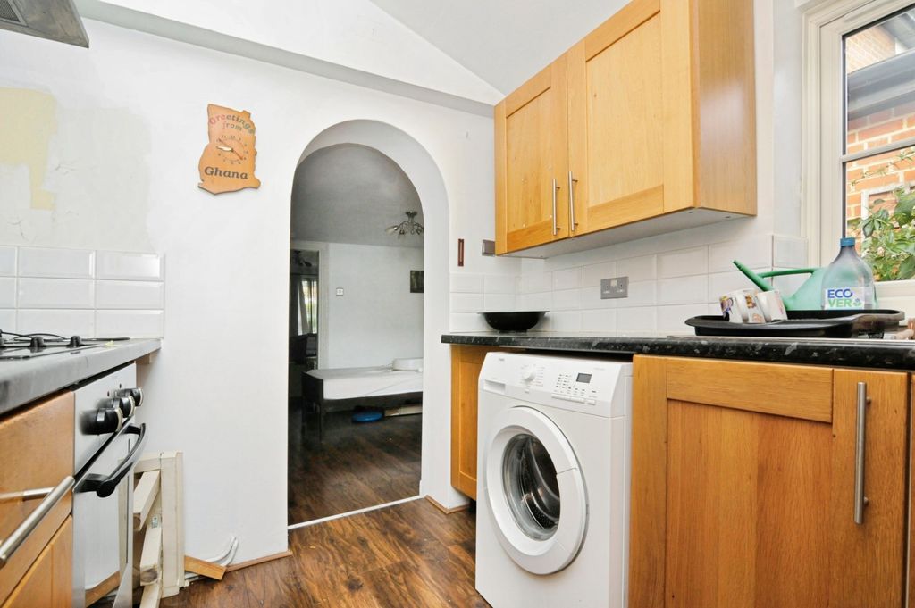 Property photo 3 of 12 Pbox-Img.Jpg