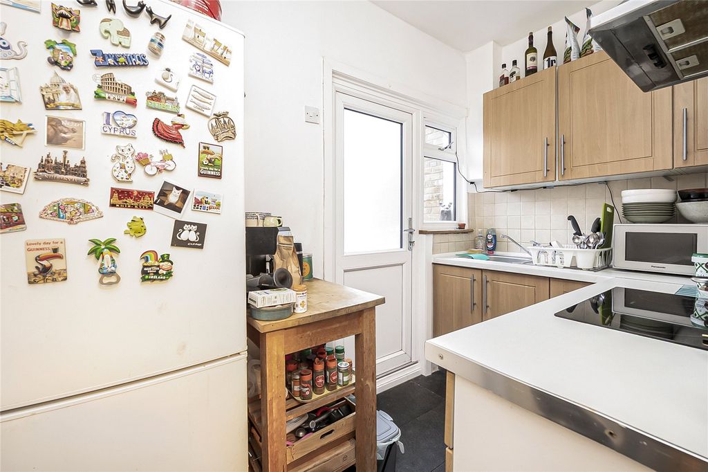 Property photo 3 of 8 Picture No. 04