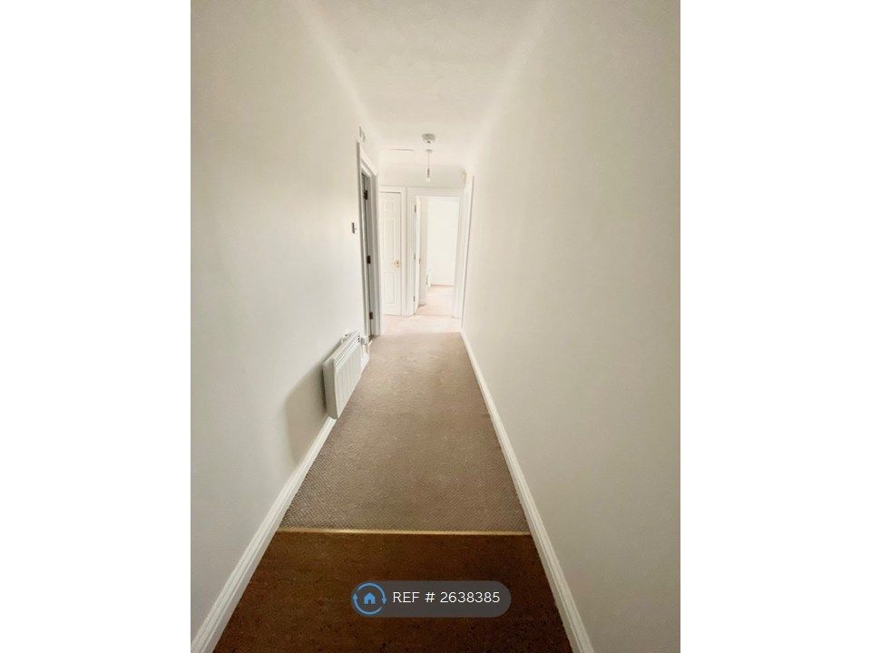 Property photo 2 of 11 Entrance