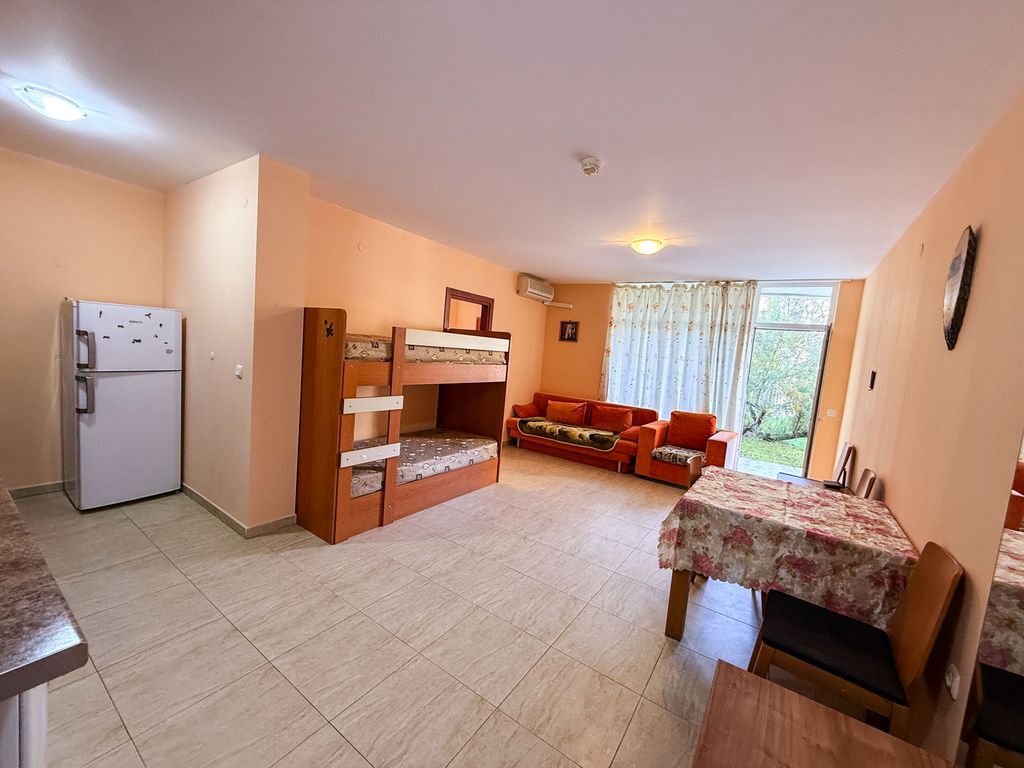 Property photo 2 of 18