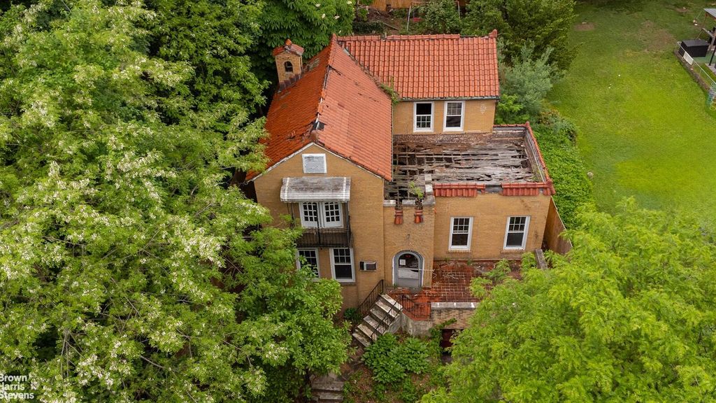 Property photo 3 of 8 <Alttext/>