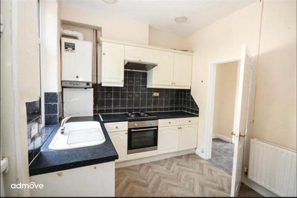 Property photo 2 of 6 Photo 3