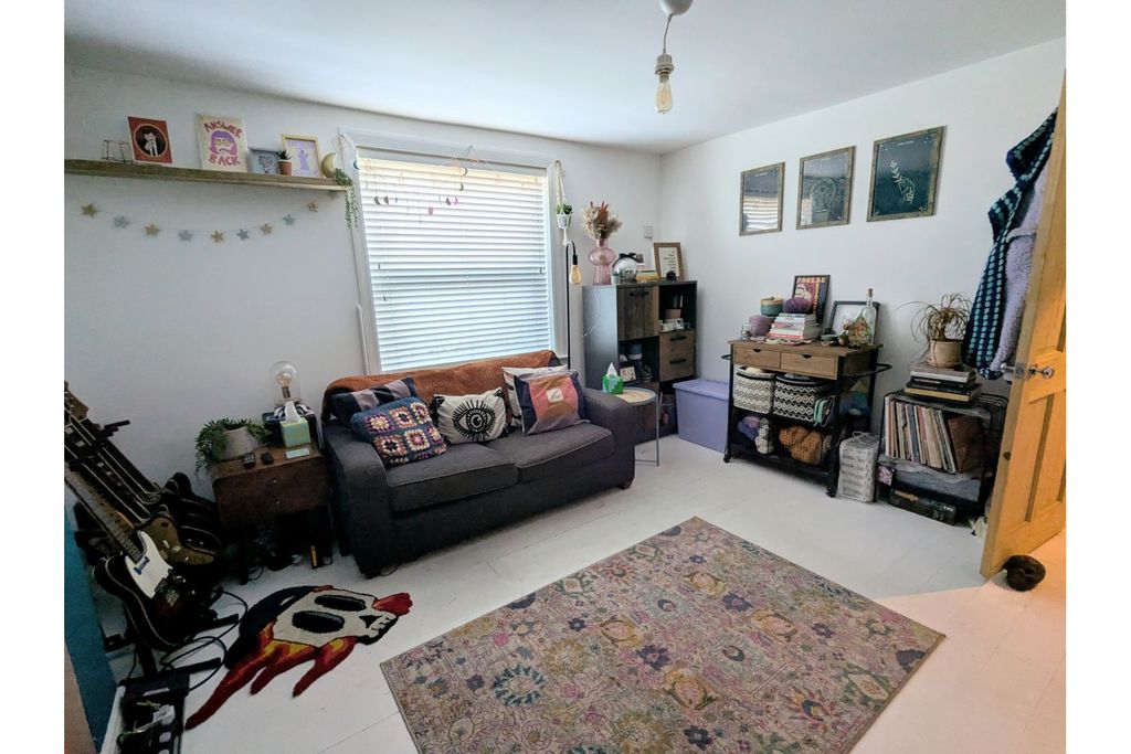 Property photo 1 of 10 Reception Room