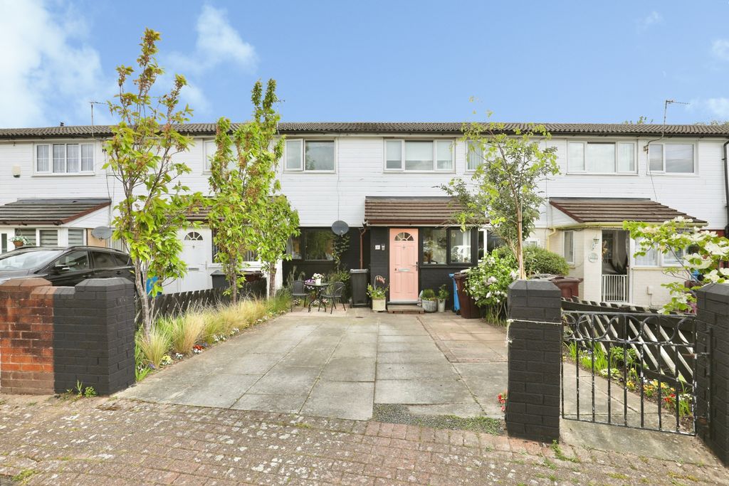 Property photo 2 of 13