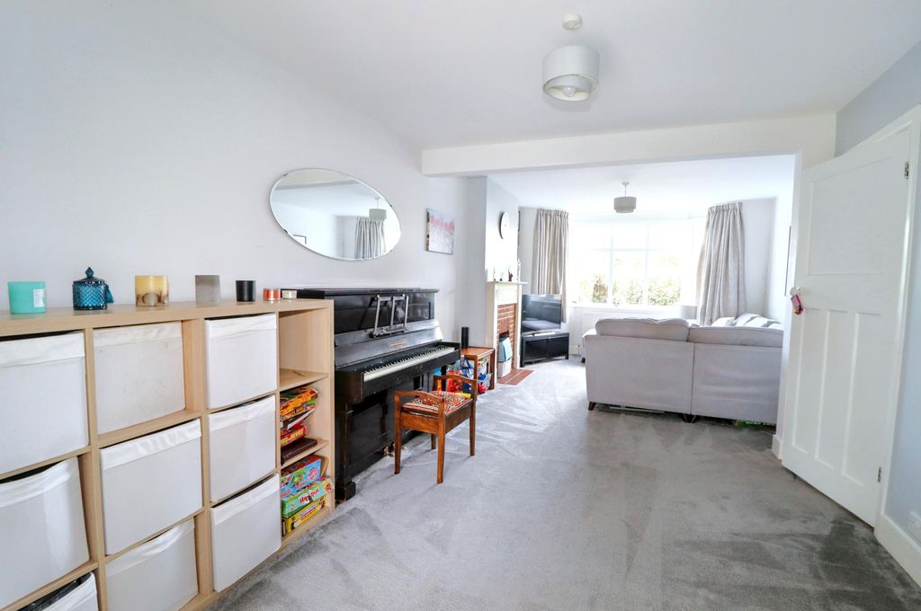 Property photo 3 of 14