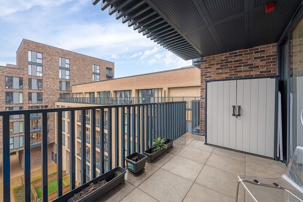 Property photo 3 of 19