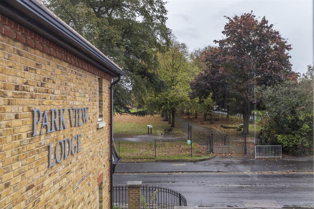 Property photo 2 of 17 View