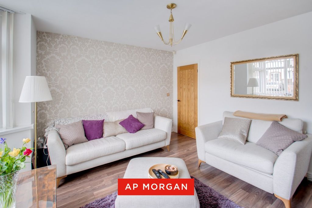 Property photo 2 of 25 Picture No. 23