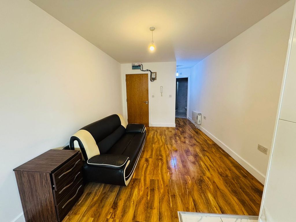 Property photo 2 of 5