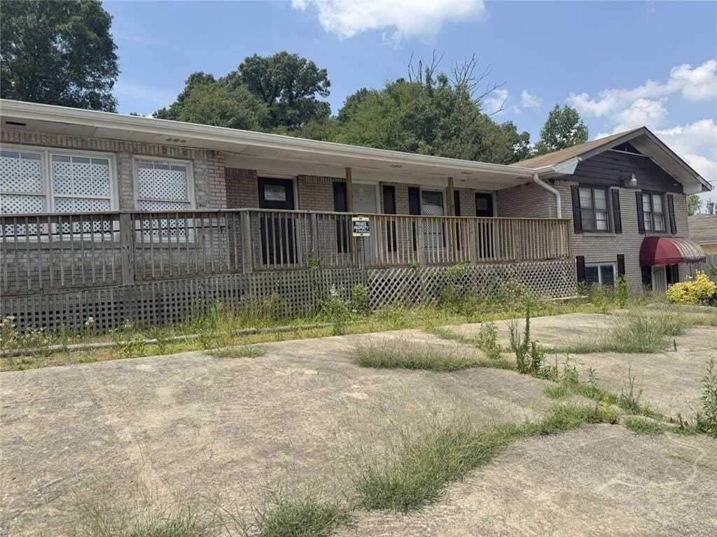 Property photo 1 of 1