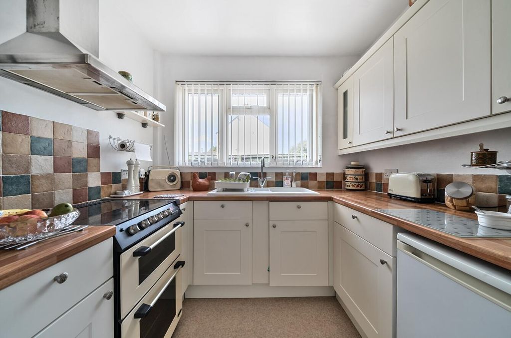Property photo 2 of 20 -68A5Bc2A87Cdc-l-1341995-21-68A59588F3d35-Arw.Jpg