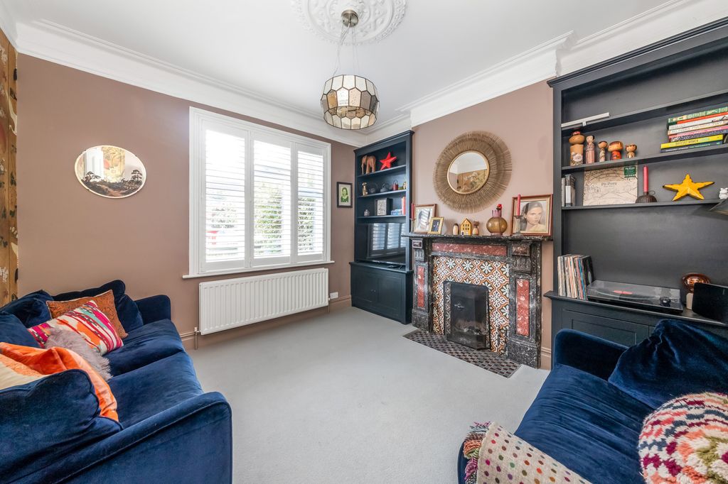 Property photo 2 of 16