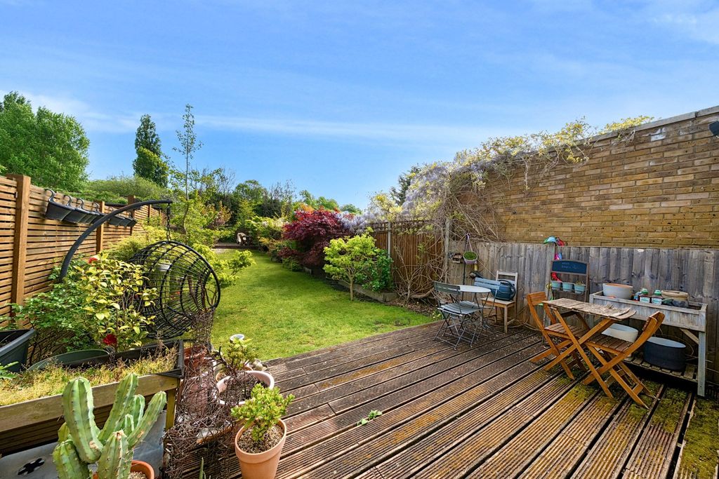 Property photo 1 of 8 Picture No. 05