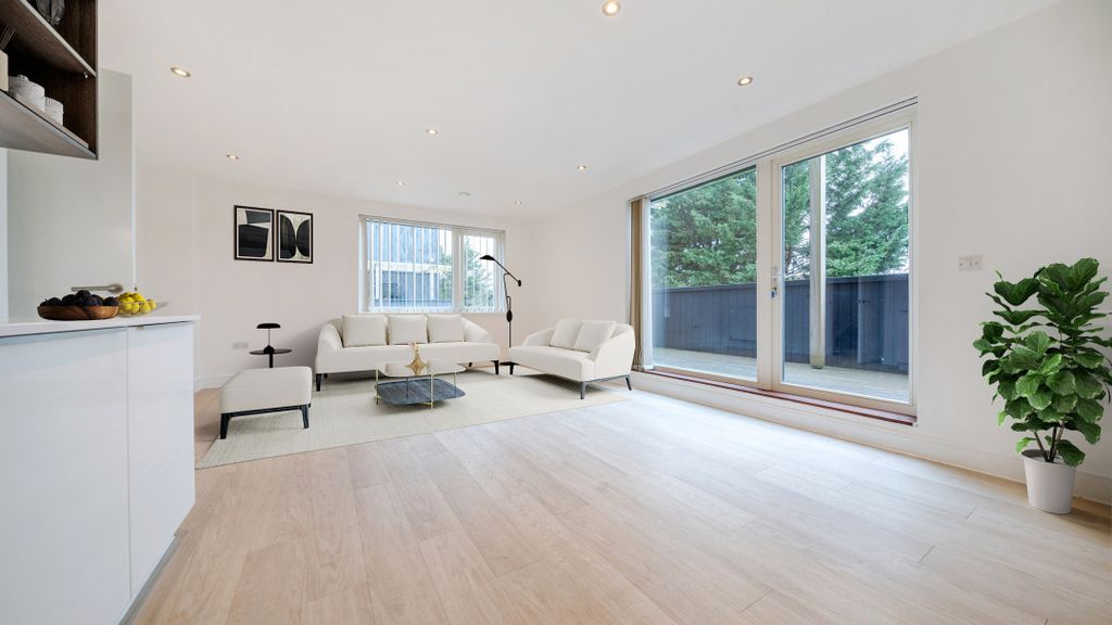 Property photo 2 of 9