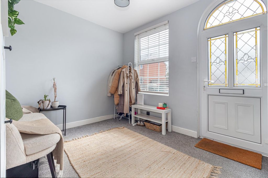 Property photo 2 of 21 Ding-Room-1.Jpg