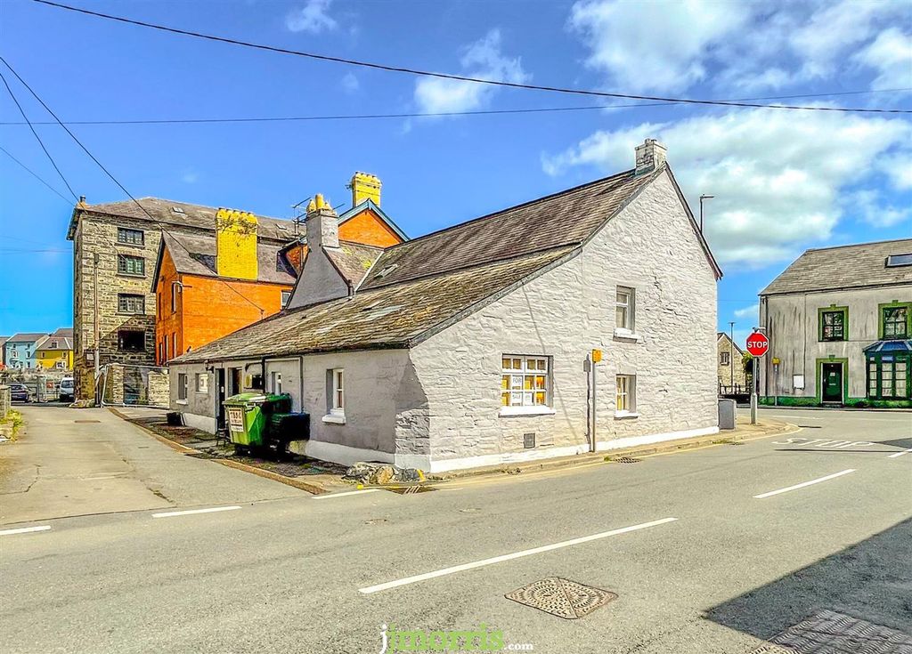 Property photo 2 of 25 33Fc6Ac6-8Ab7-409D-Bc4C-Dcd5007F76DC.Jpeg