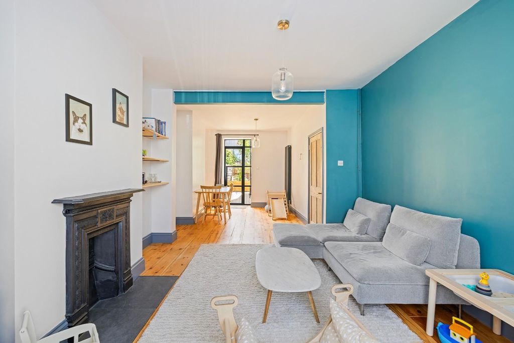 Property photo 3 of 32 014A2076.Jpg