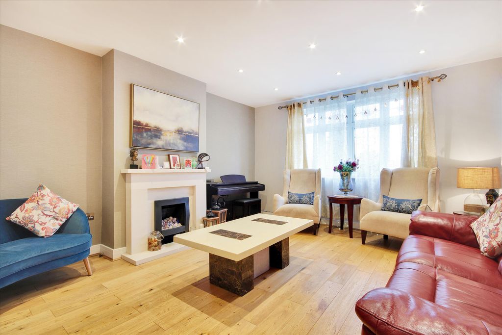 Property photo 2 of 14 Image