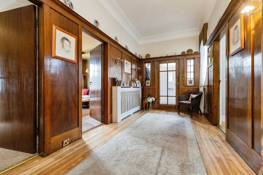 Property photo 2 of 36