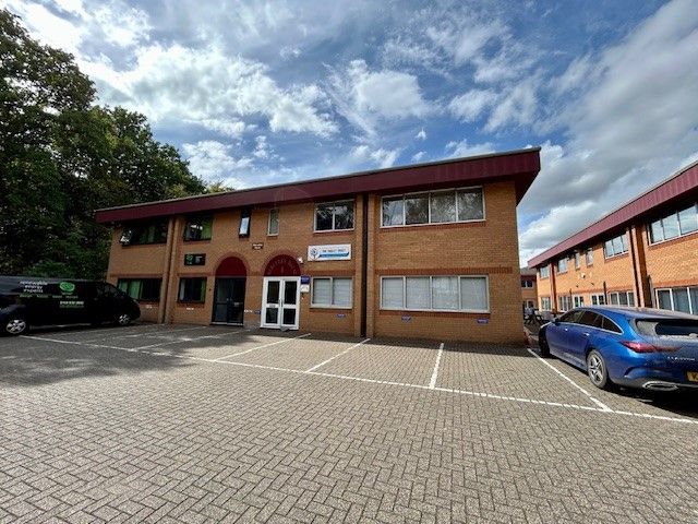 Property photo 1 of 12 Photo 11