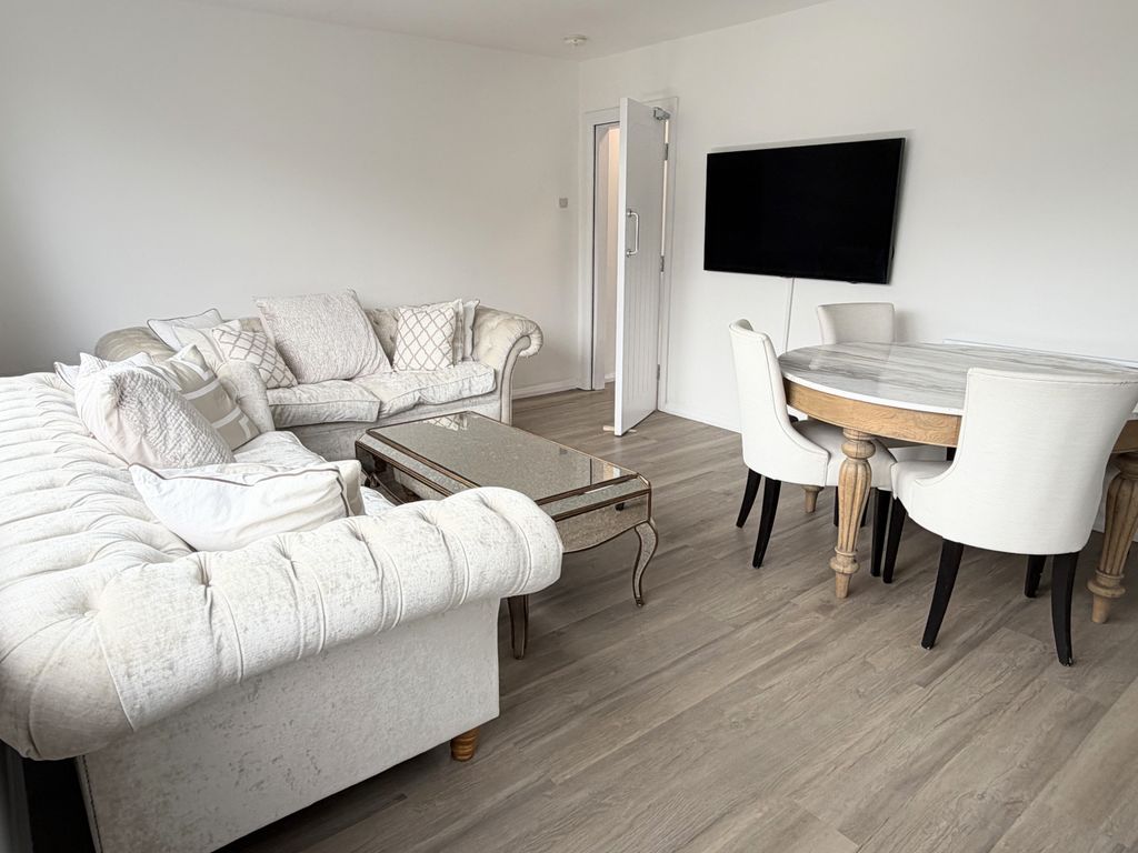 Property photo 1 of 7 Img_5353