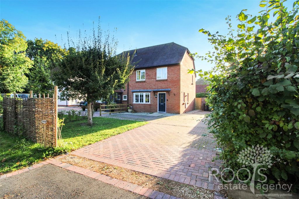 Property photo 1 of 14 Extra Kerb Appeal