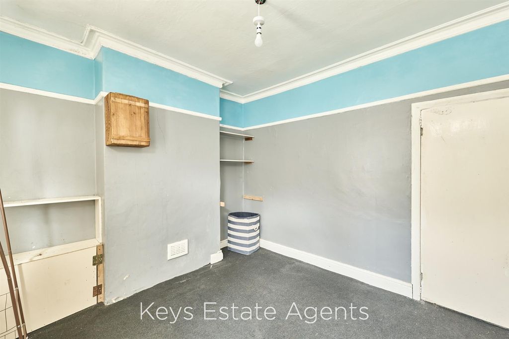 Property photo 3 of 16 P1709175_Hdr.Jpg