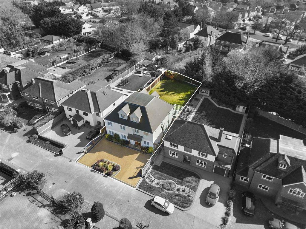 Property photo 1 of 46