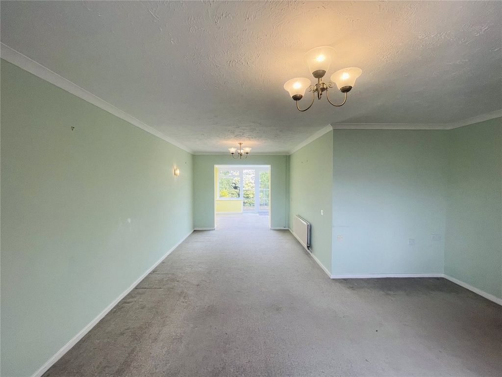 Property photo 2 of 24 Picture No. 11