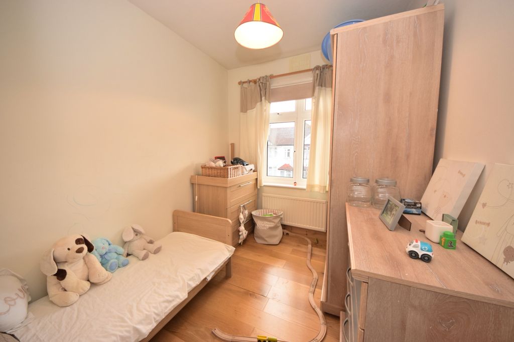 Property photo 3 of 9 032