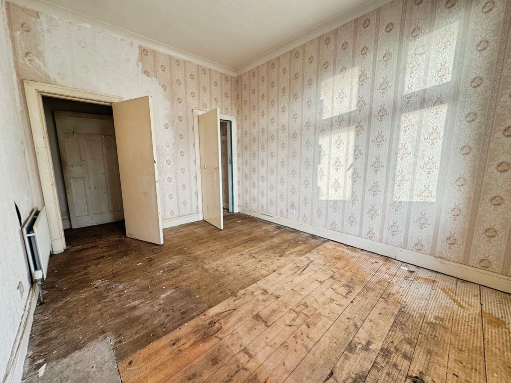 Property photo 1 of 10 1 Bed Flat For Sale Whitecrook Street, Clydebank G81 1Qw