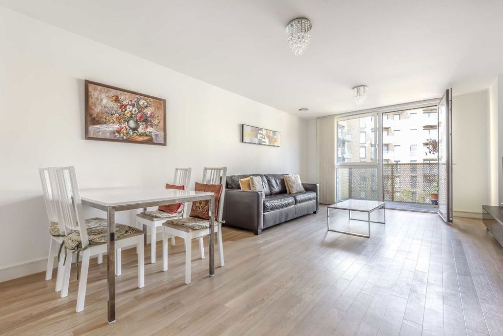 Property photo 2 of 5