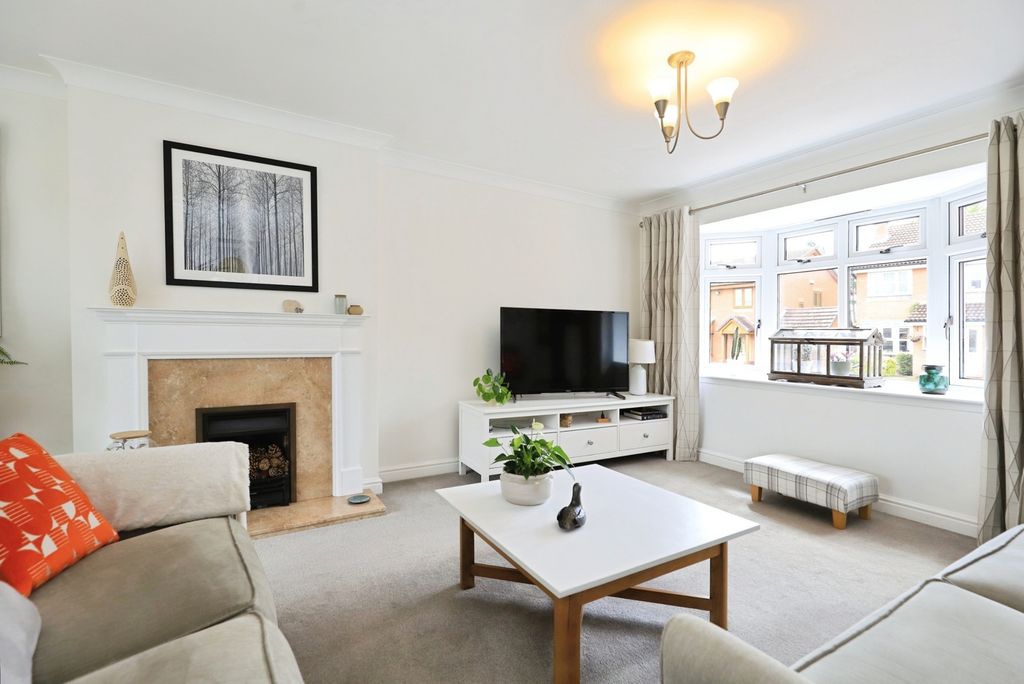 Property photo 2 of 17 Pbox-Img.Jpg