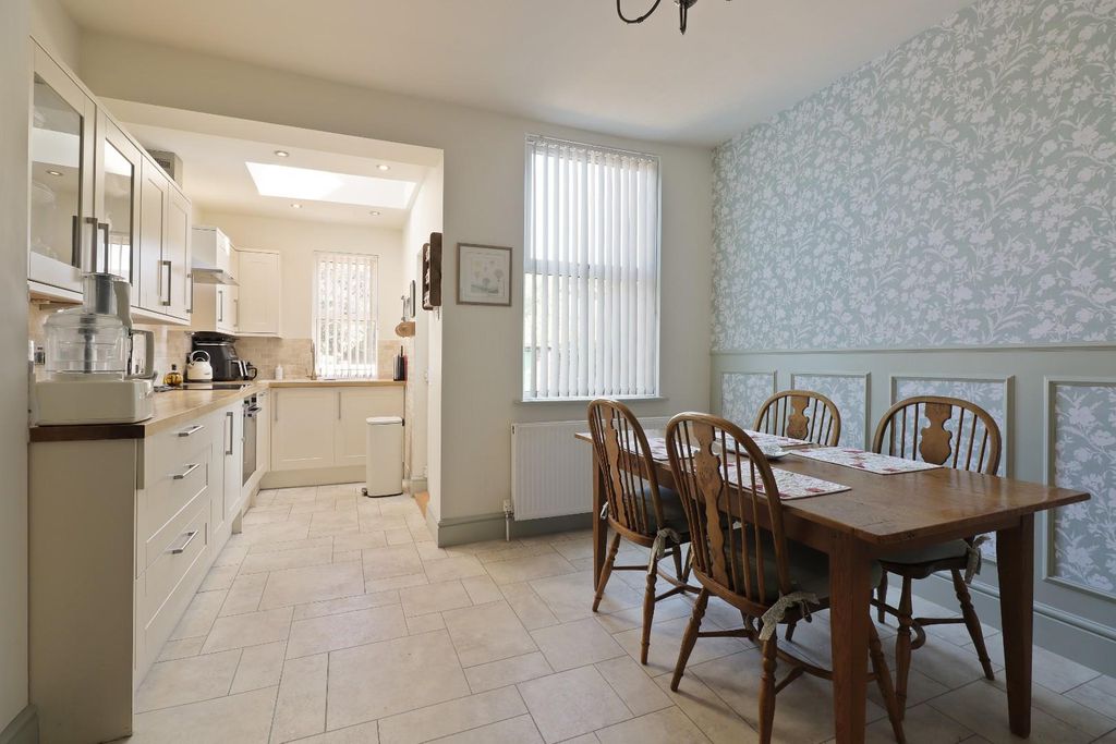 Property photo 3 of 35 Dining Room