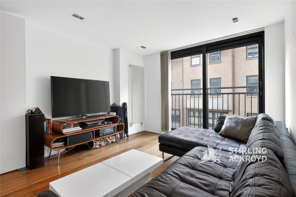 Property photo 1 of 19 Picture No. 14