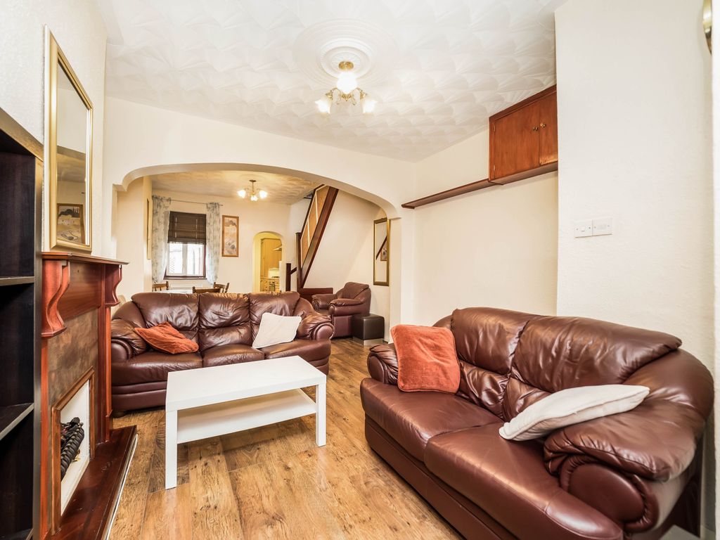 Property photo 2 of 6