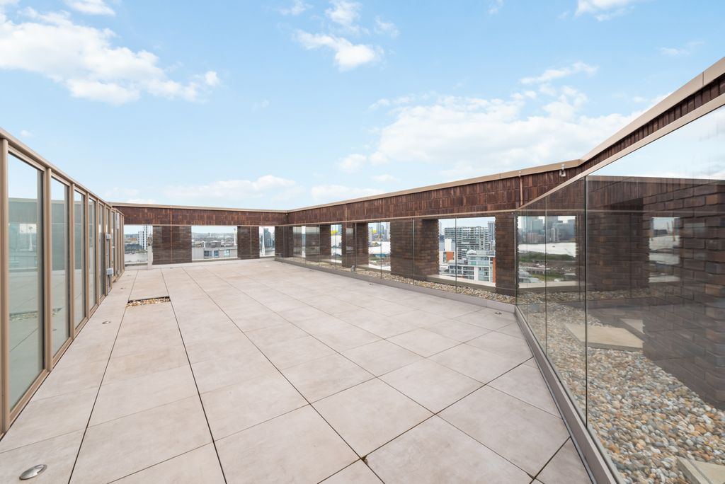 Property photo 3 of 21