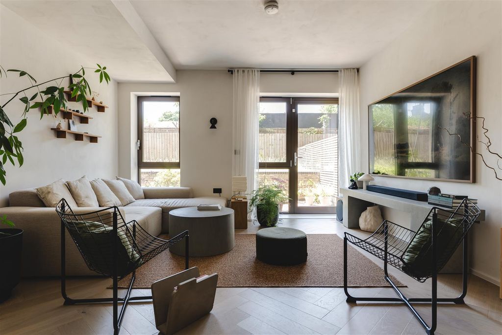 Property photo 1 of 25 Waterline House-2.Jpg