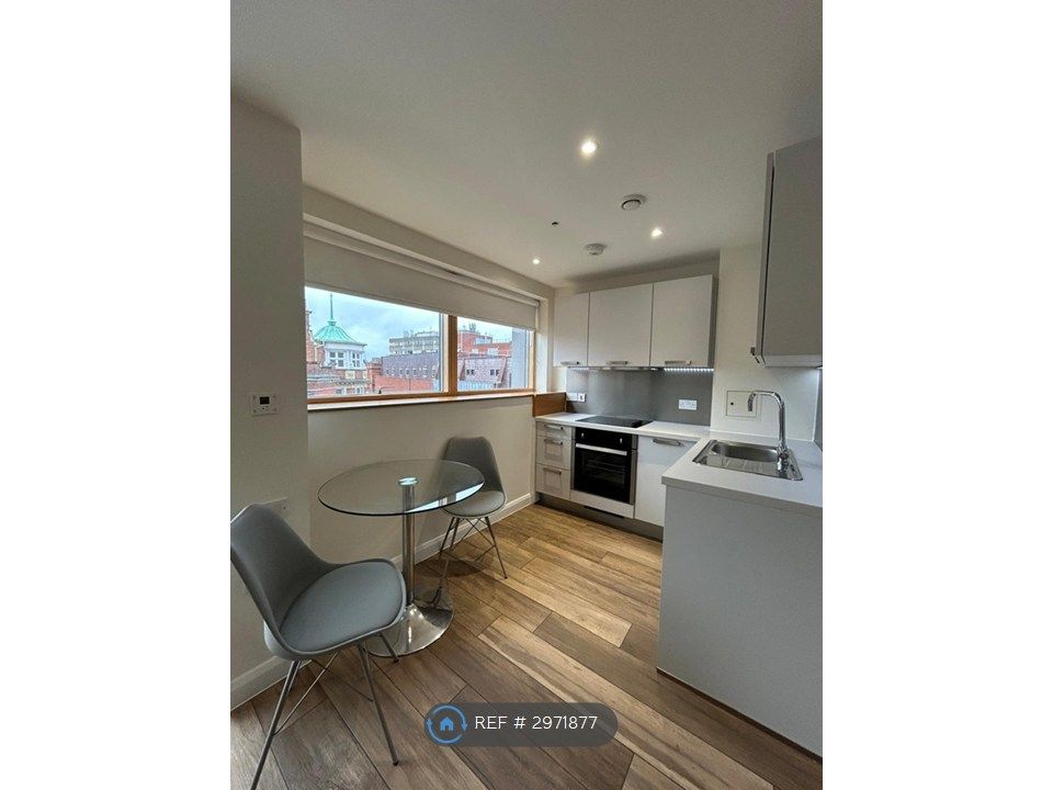 Property photo 3 of 9 Kitchen Area