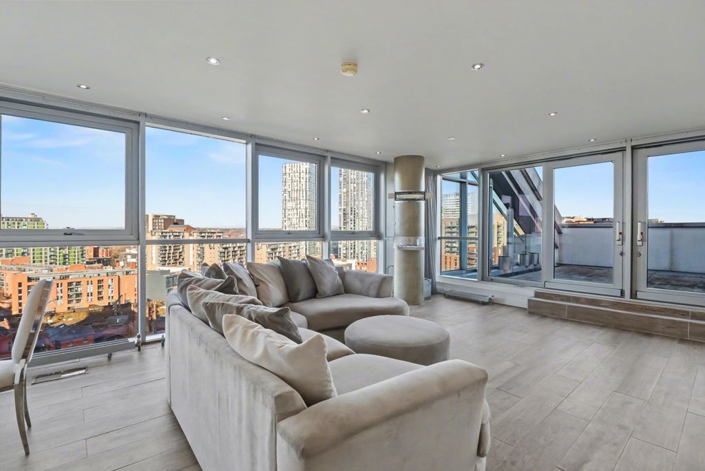 Property photo 1 of 18 Img_9080