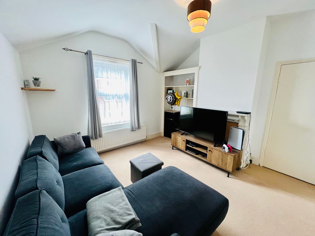 Property photo 3 of 8