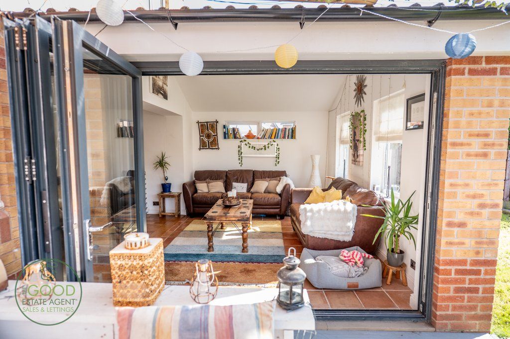 Property photo 3 of 33