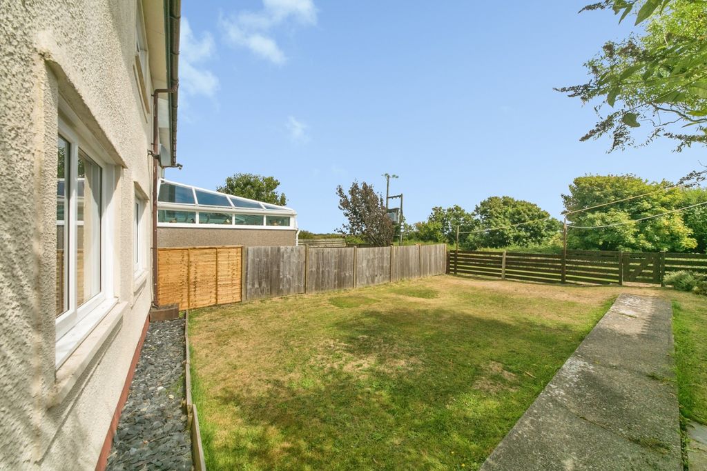Property photo 2 of 16 Pbox-Img.Jpg