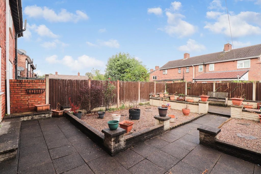 Property photo 2 of 18 Rear Garden