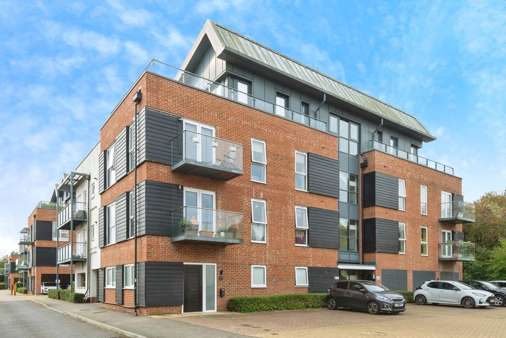 Property photo 2 of 16 Photo