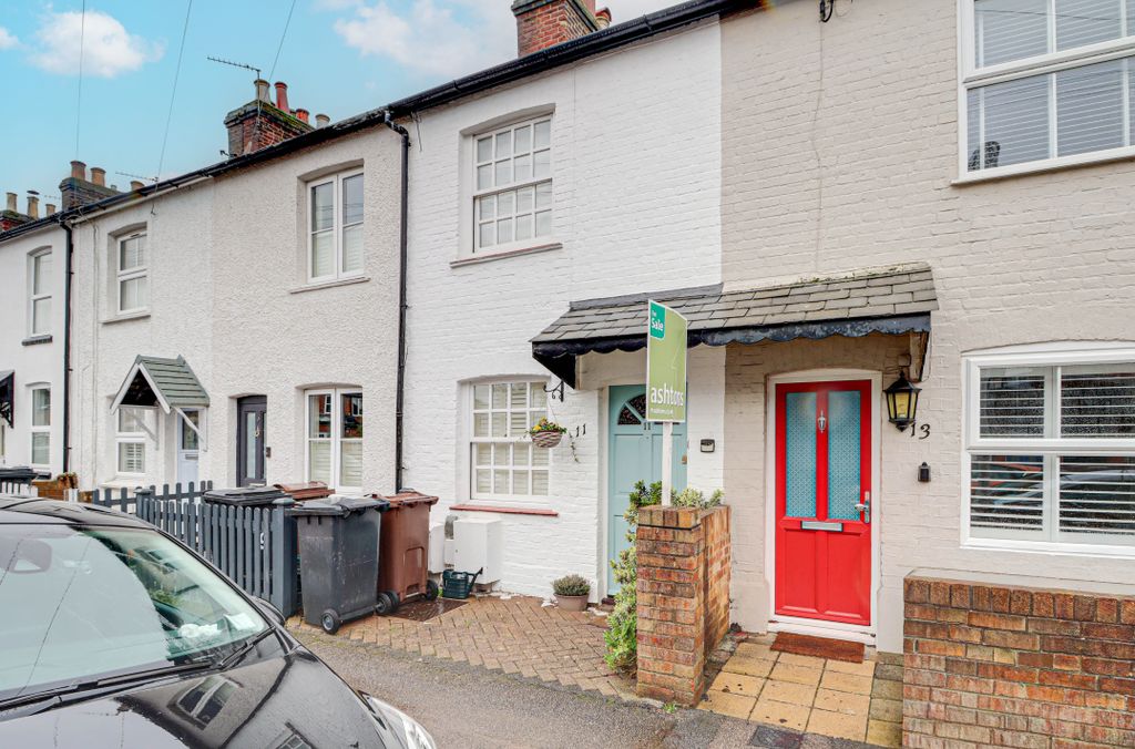 Property photo 1 of 17 Front View