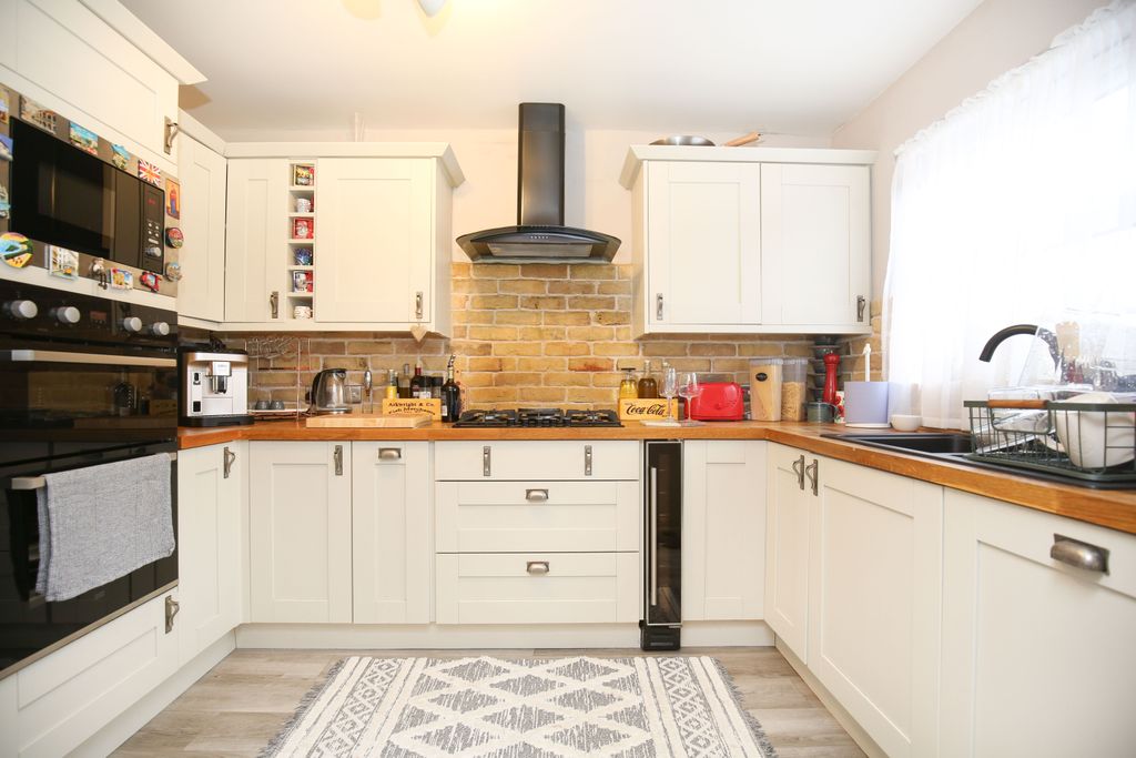 Property photo 2 of 22 Mw-4043