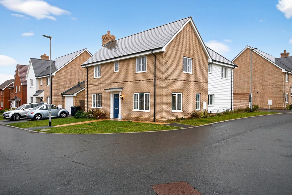 Property photo 2 of 24